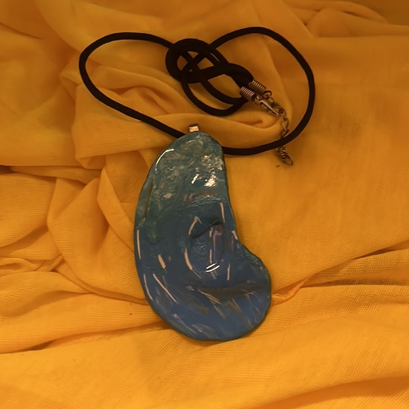 Beach Seashell Hand Designed One of a Kind Handmade Necklace - Picture 10 of 16